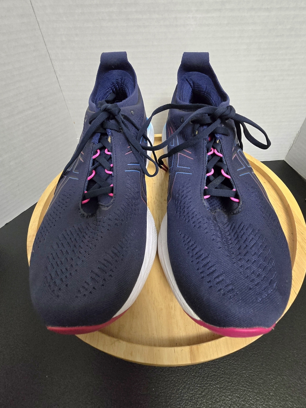 Asics Women's Nimbus 25 Running Shoes Size 11.5 Med Navy Blue EUC Worn 2 Xs.